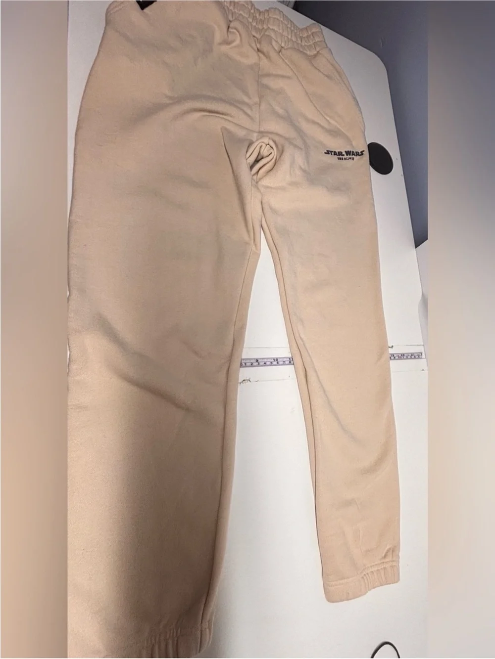 Smash + Tess x Star Wars Beige Fleece Jogger Sweatpants Size
XS - Picture 2 of 10